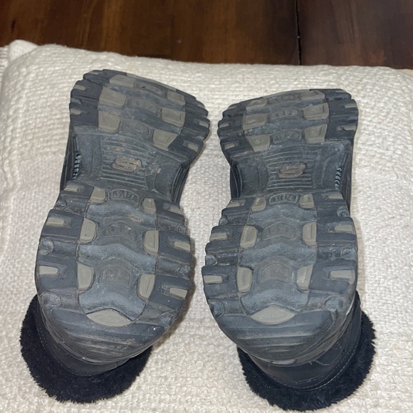 Sketchers D' lites black boots womens shoes. Size 8.5 - Picture 5 of 7